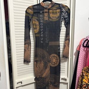 NEW WITHOUT TAGS Long Sleeve Printed Bodycon Dress in Black and Brown